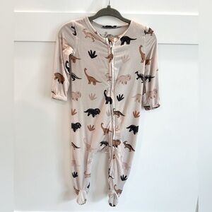 Neutral dinosaur onesie